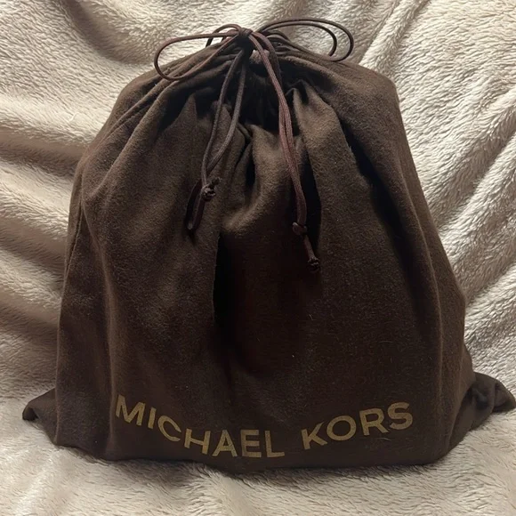 MICHAEL KORS SKORPIOS SHOPPER *Rare find - Picture 15 of 17